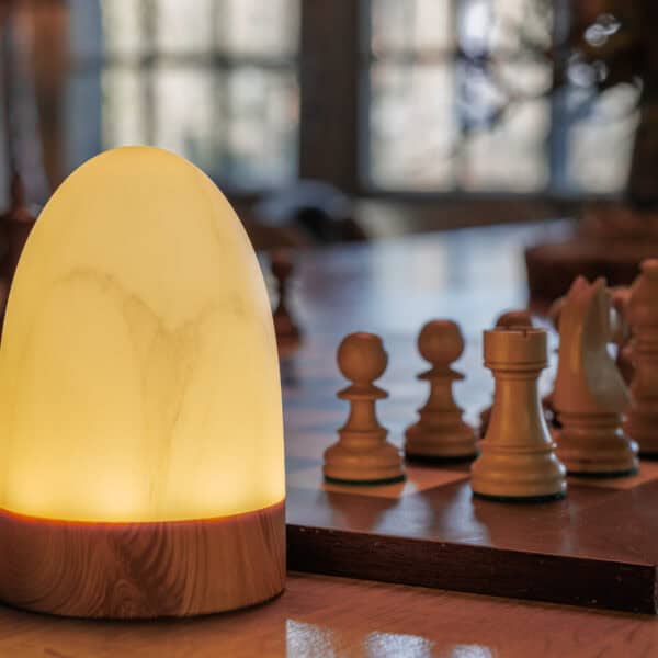 Genopladelig LED-bordlampe